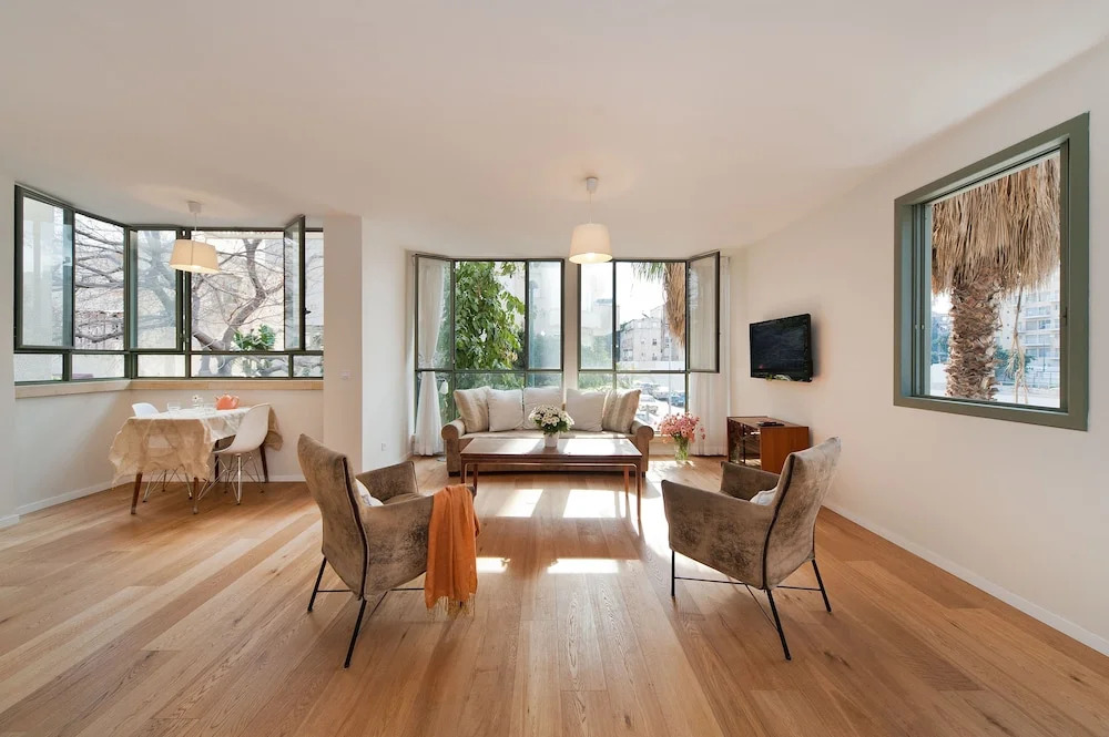 Sea N' Rent Spacious Family TLV Apartments