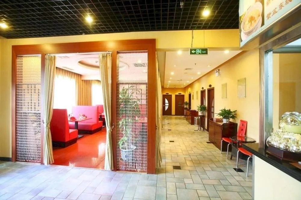Golden Harbor Hotel