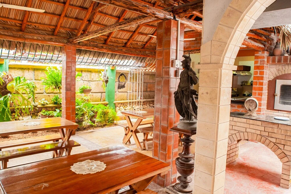 Great Colonial House