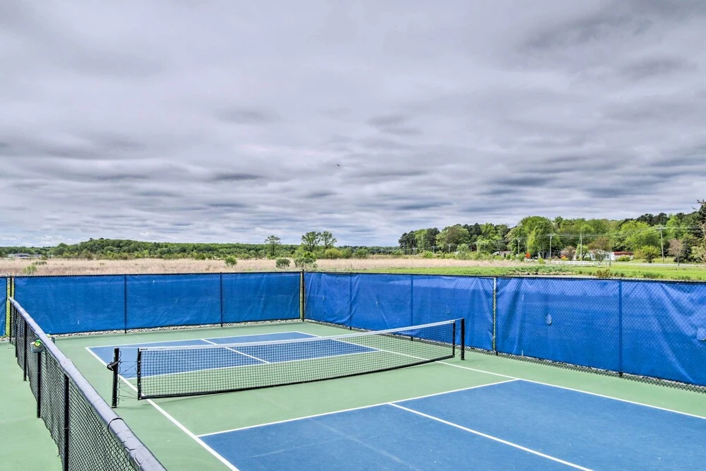 Family-friendly Home: 4 Mi to Bethany Beach!