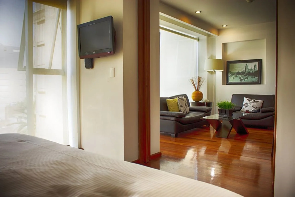 Suites Aura For Living
