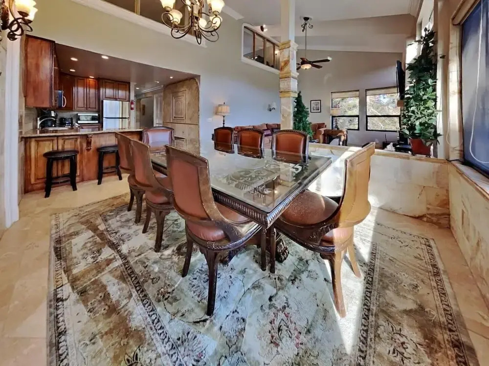Deluxe Condo with Fireplace (Unit 623 at 1849)