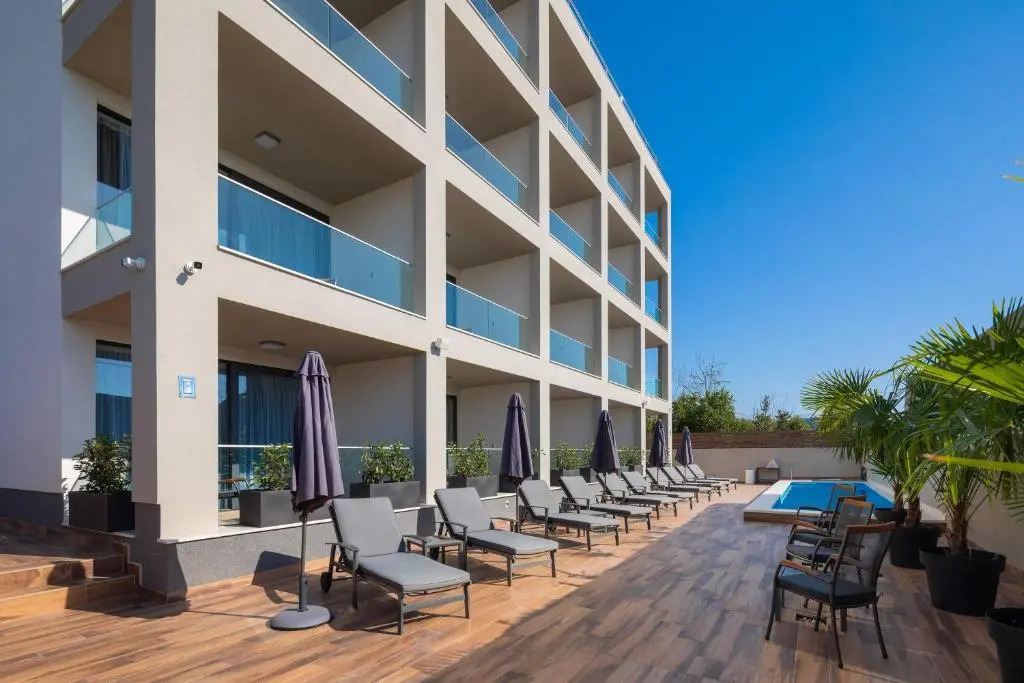 Ellure Luxury Suites