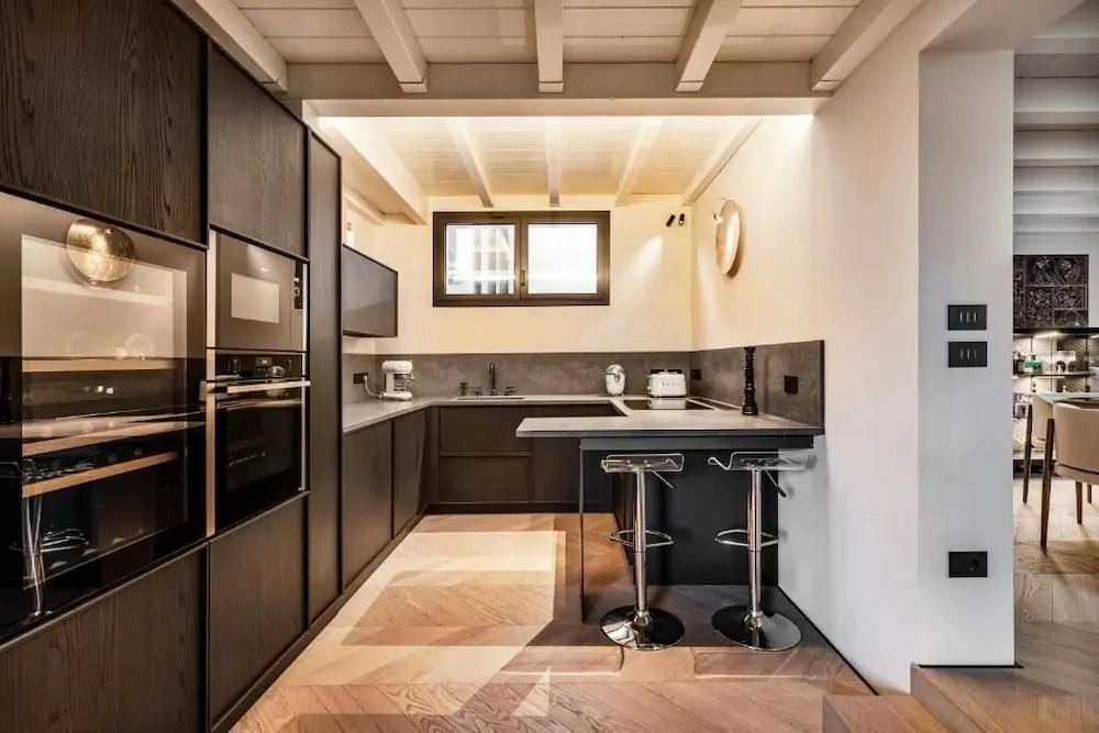 Astra Penthouse