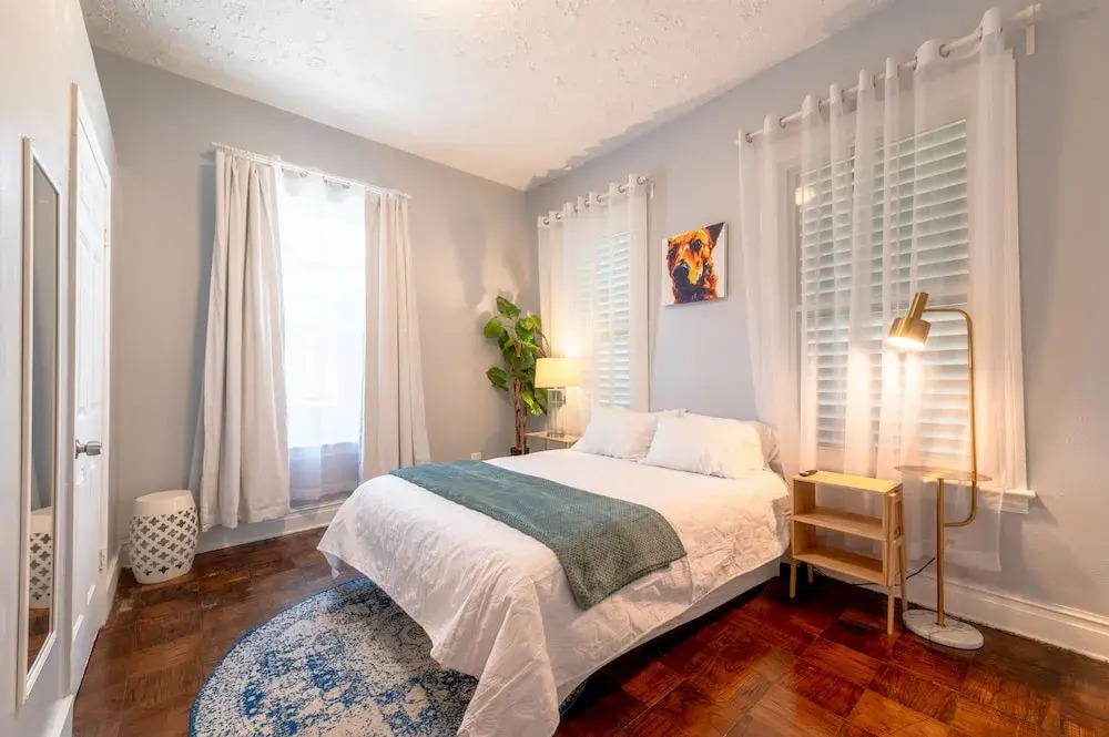 Galveston Victorian - Walk to the Strand & Beach