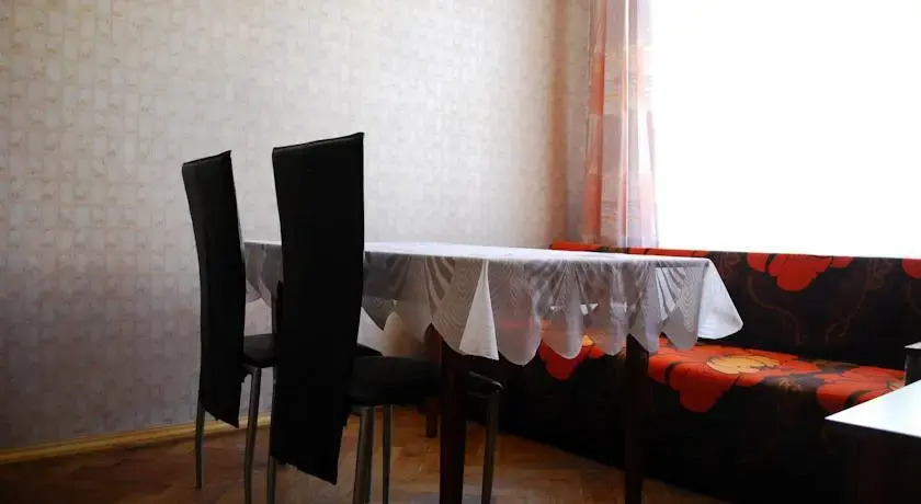 Lemon Apartment