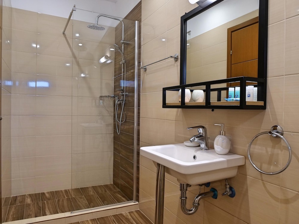 Komitsa Luxury Apartments