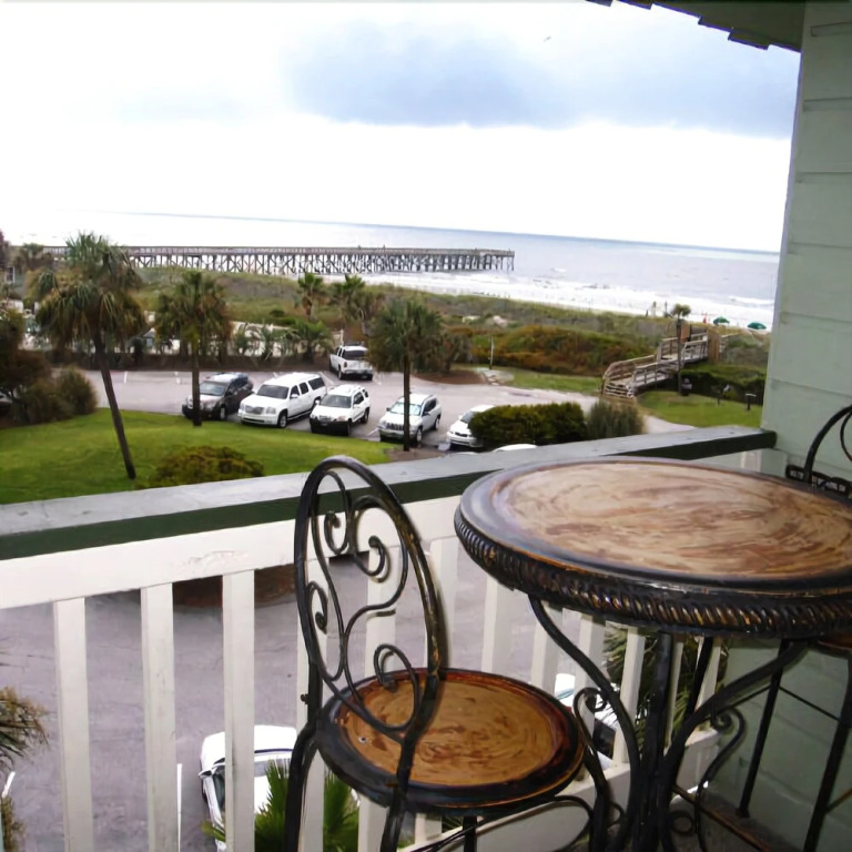 Отель Айл-оф-Ноусса ResortQuest Rentals at Isle of Palms & Wild Dunes