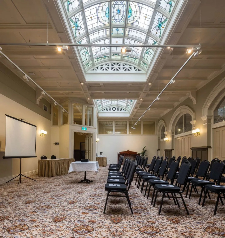 Hadleys Orient Hotel