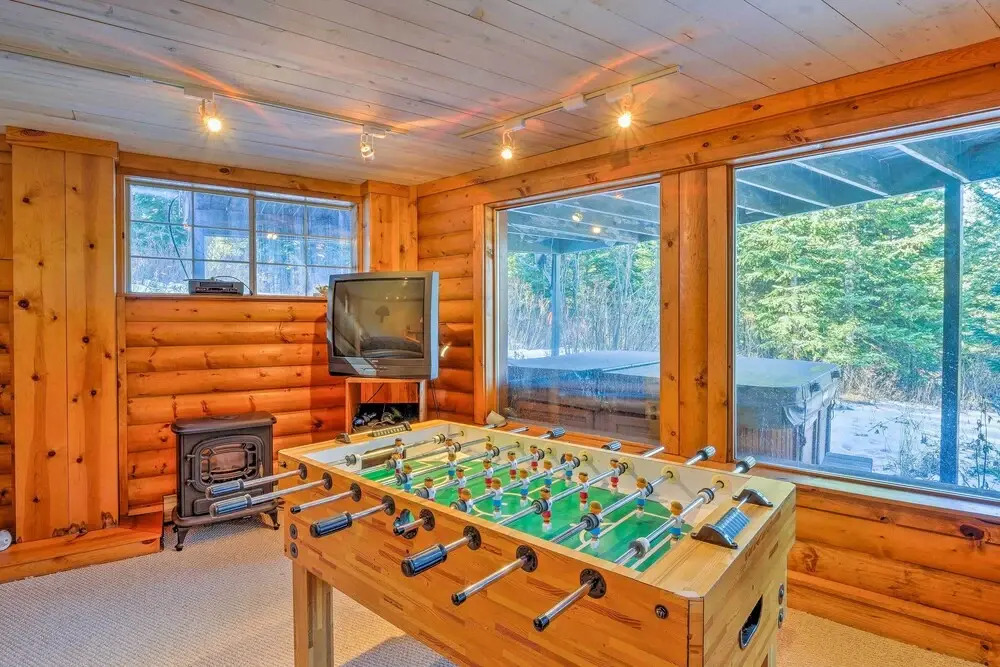 3 Mi to Ski Slopes! Hot Tub Haven in Breckenridge
