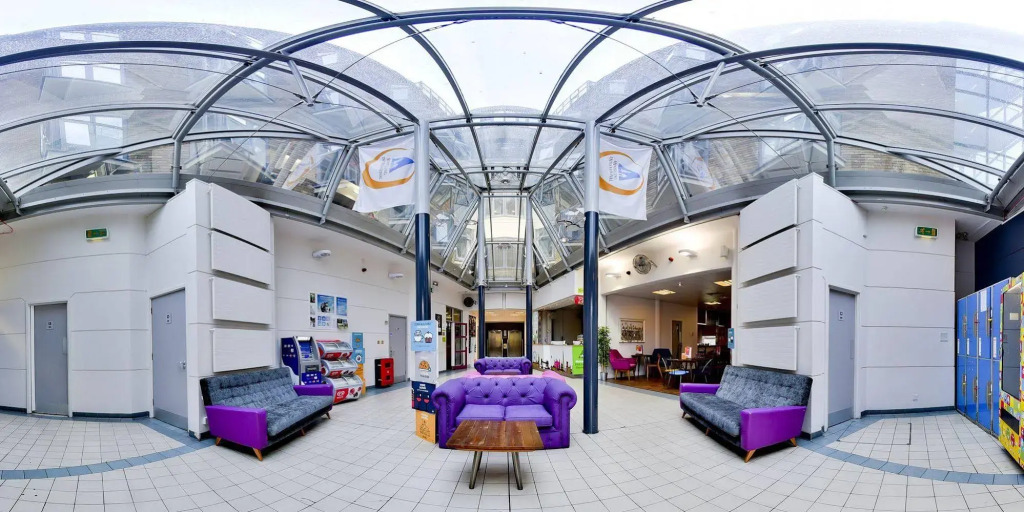 YHA London Thameside