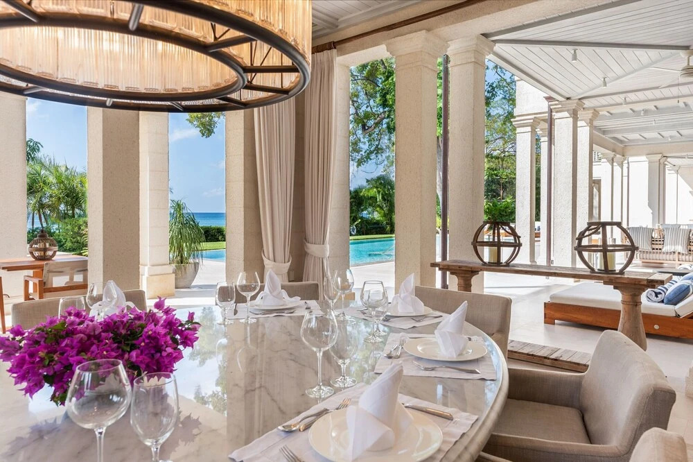 Villa Tamarindo is a Luxury 4 Bedroom Property in Holetown, St James