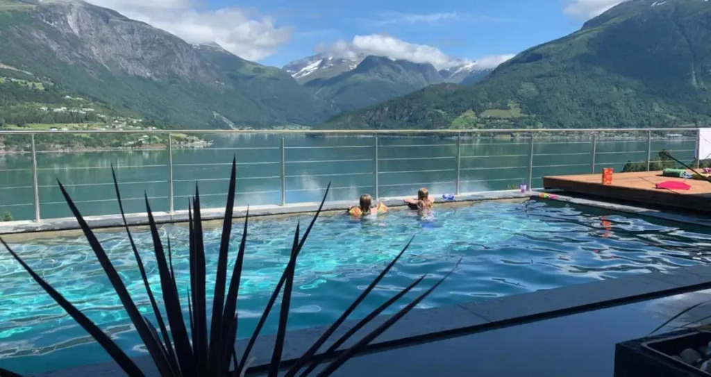 Olden Fjordhotel