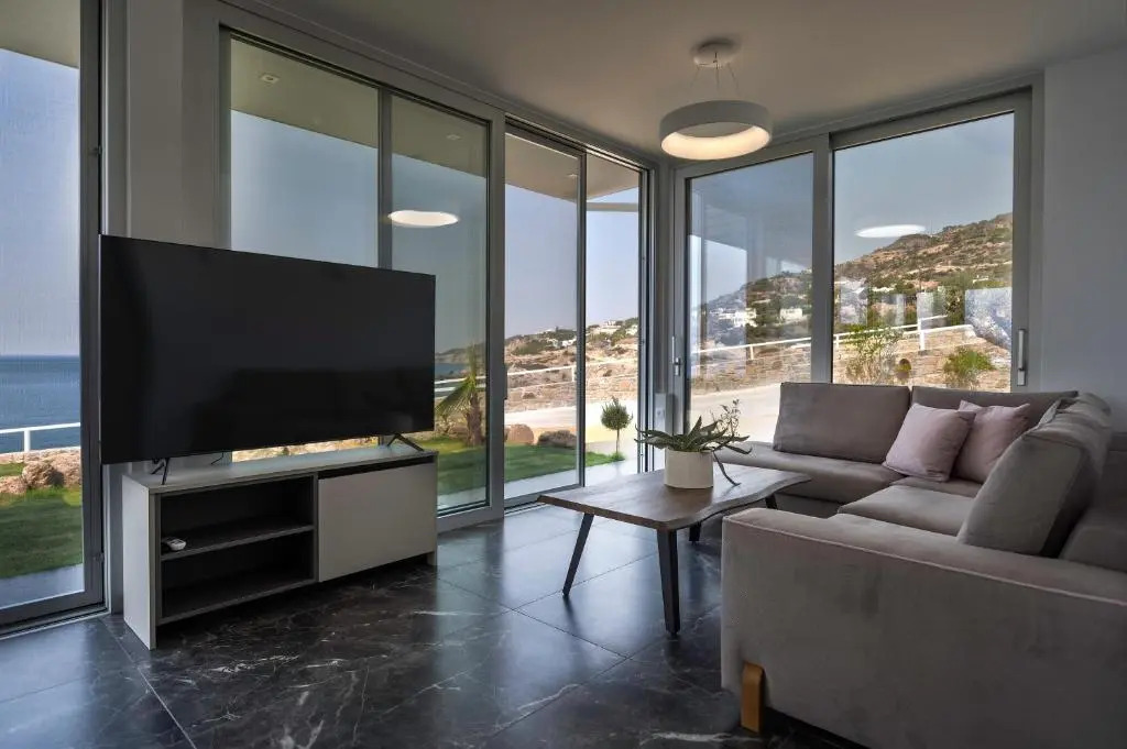 Achlia Beach Villa