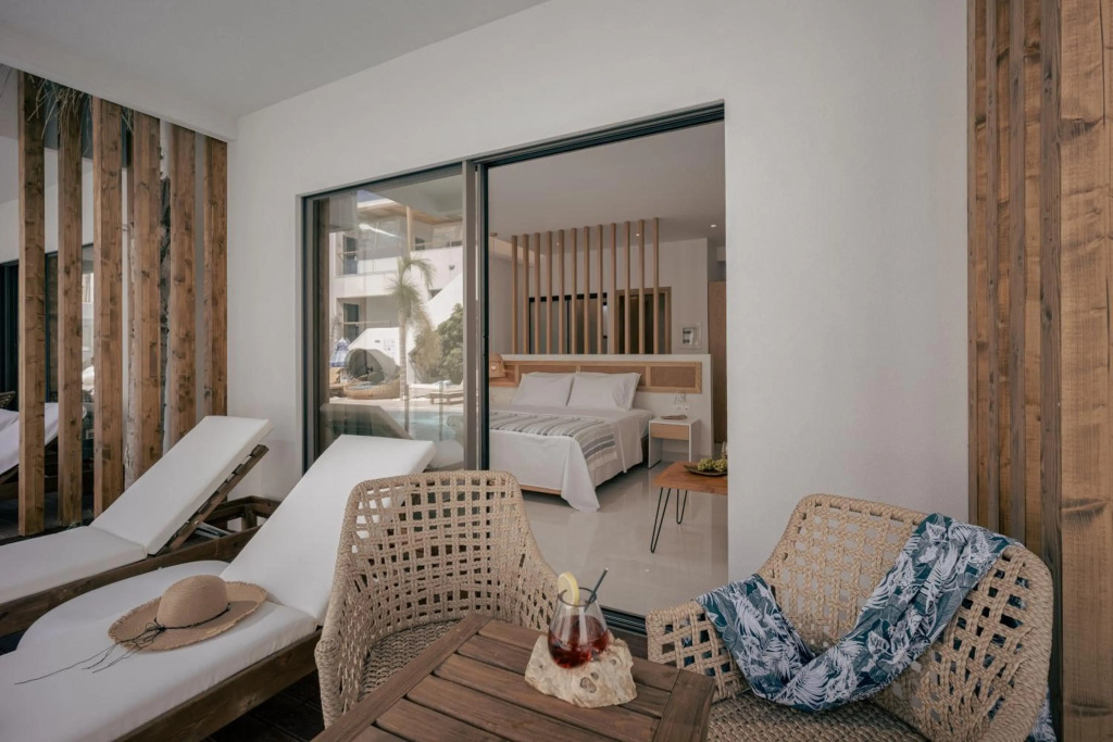 Galazio Apartments & Suites by Estia