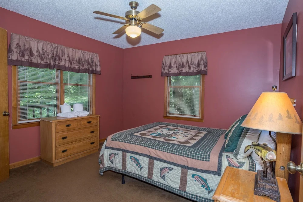 Springmaid Mountain Retreat & Stables