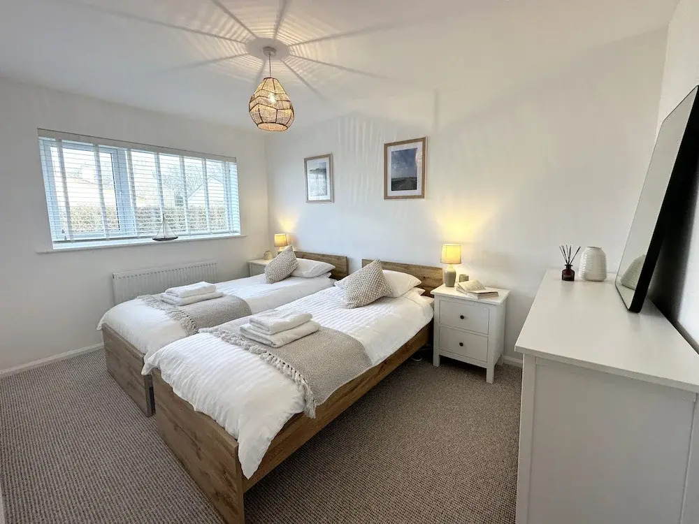 3-bed House in Llanfaelog, Near Rhosneigr