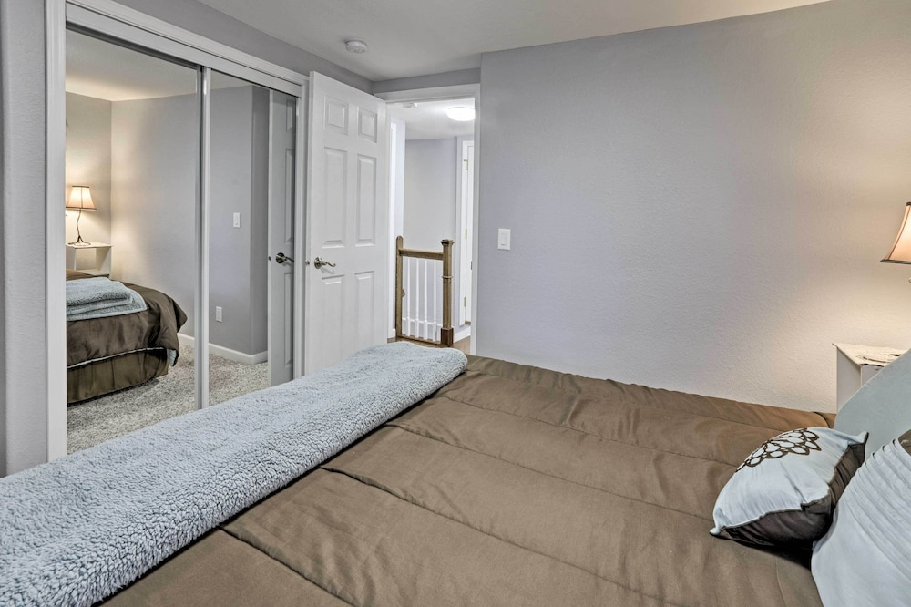Historic Laramie Condo - 3 Blocks to Downtown & UW