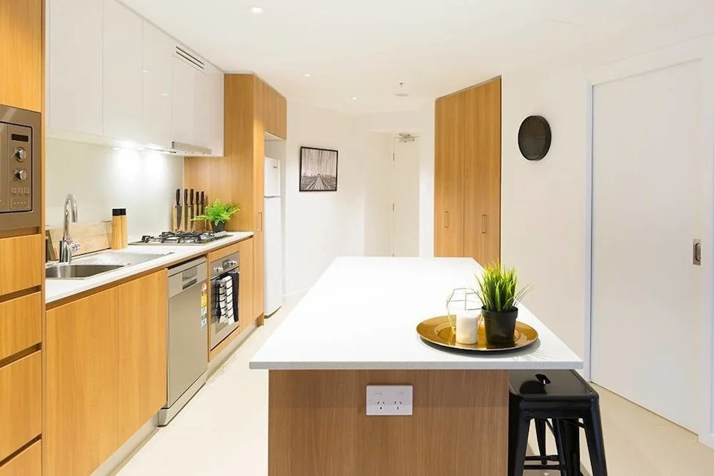 Brand New Heart Of City Executive Apartment