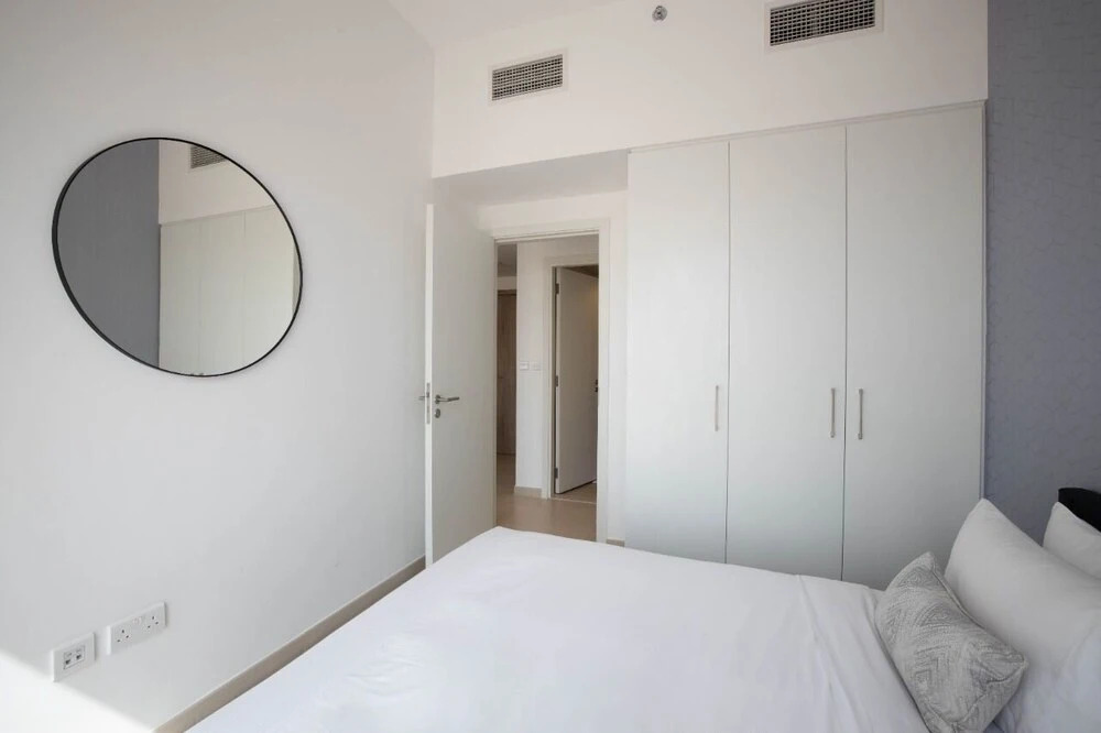 Modern 1 BR in Town Square Park Bnbmehomes