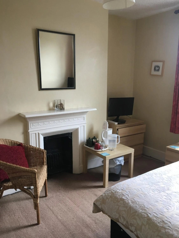 The Townhouse B and B free continental breakfast included