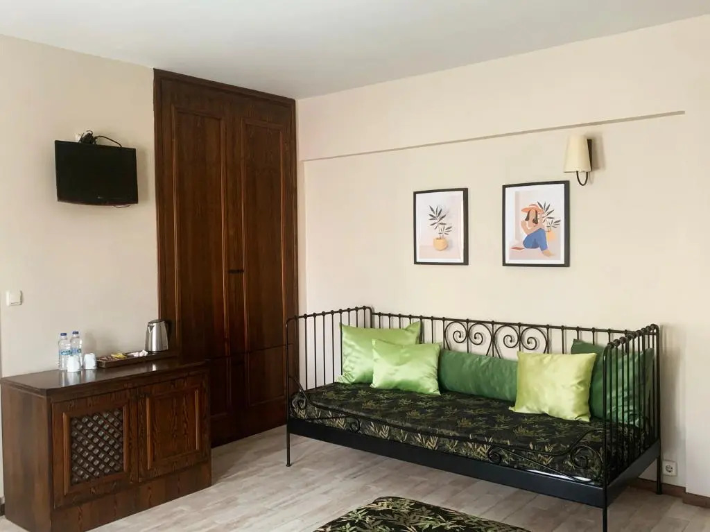 Mitos Hotel