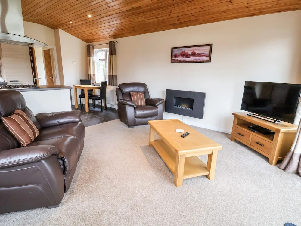 Oak Lodge