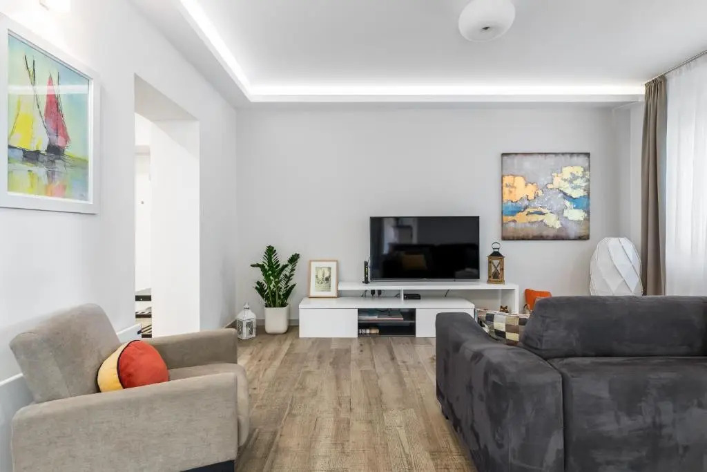 Top Location Apartment "Park"