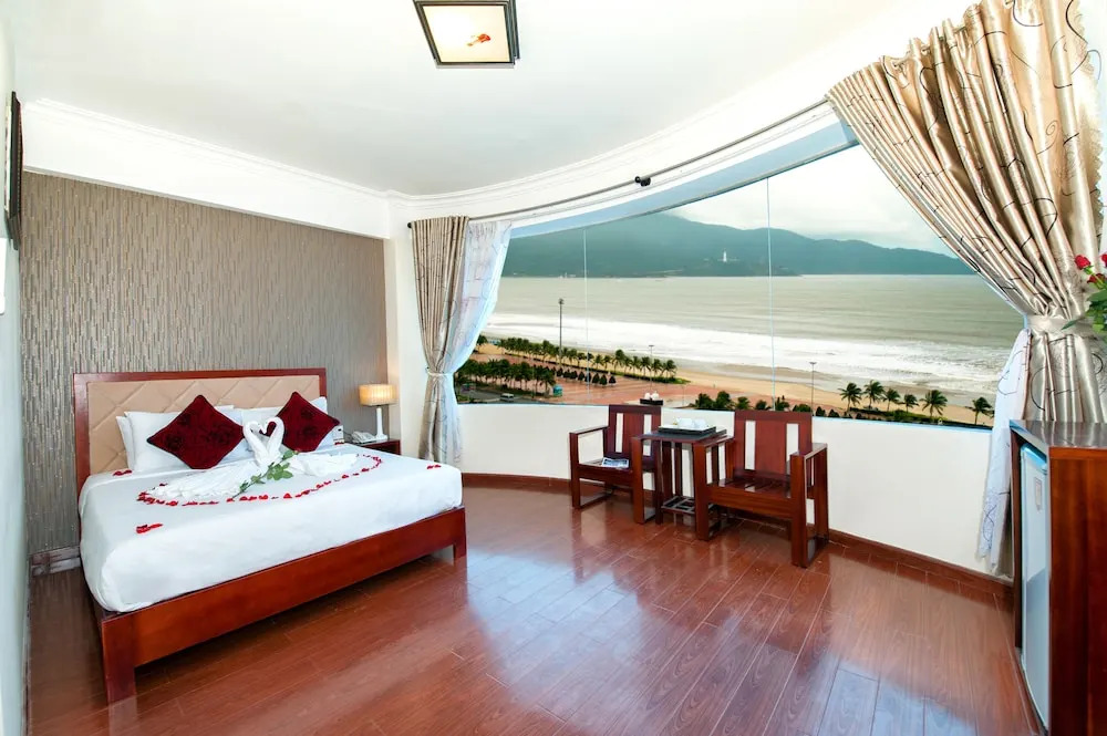 Beautiful Beach Hotel