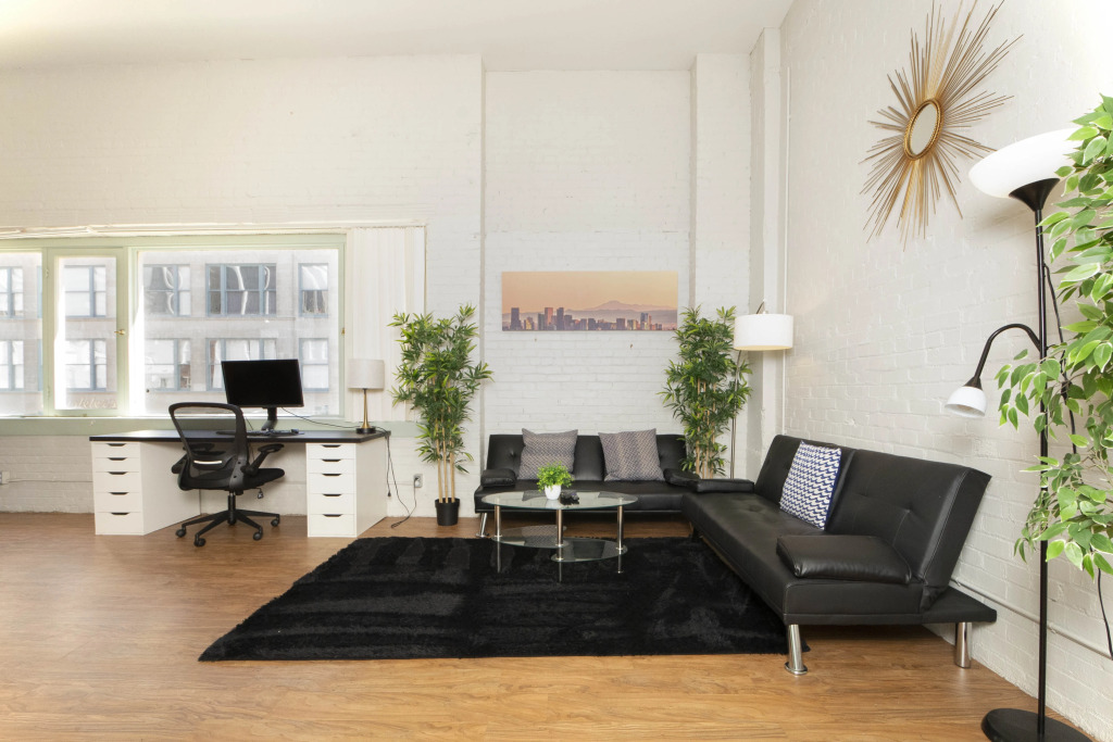 Downtown Denver 2BR Apartment | Open Plan