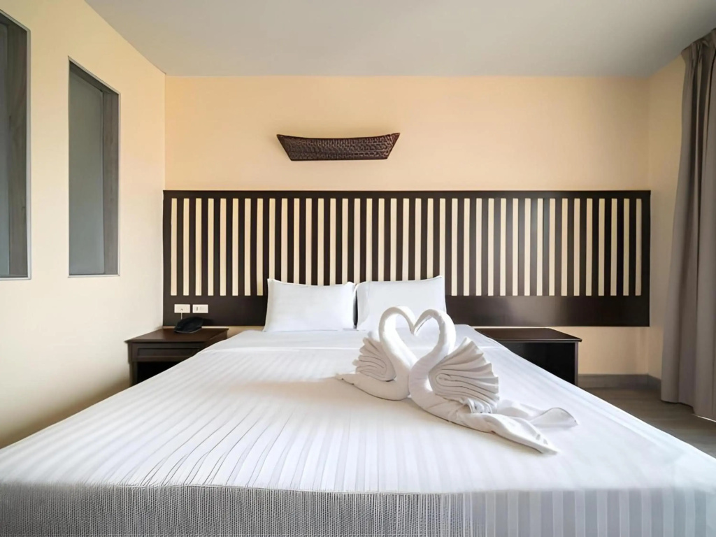 Sunday JA Plus Hotel