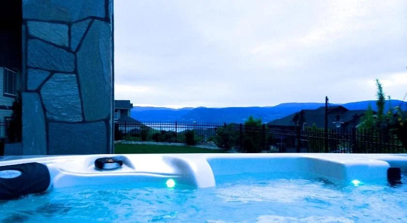 Hilltop Escape B&B