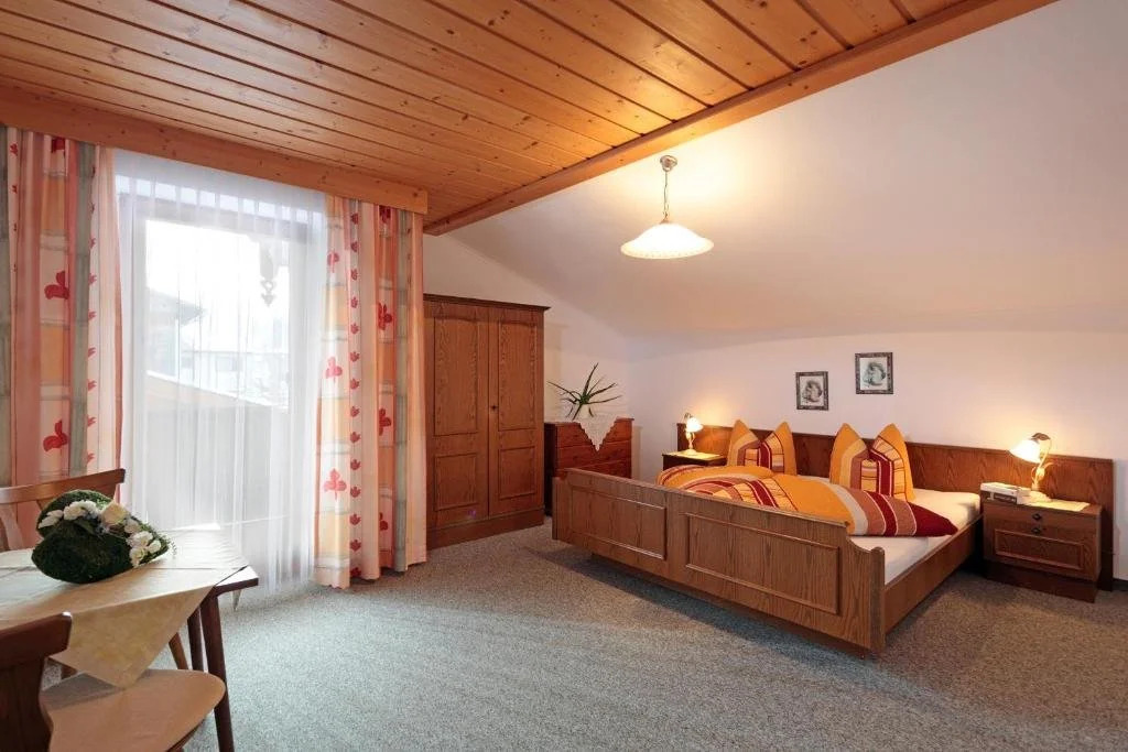 Haus Schroll