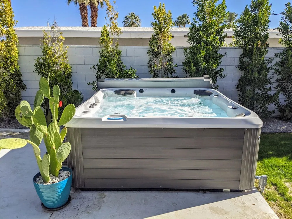 74732 Yucca Tree Dr Home 3 Bedrooms 2 Bathrooms Home