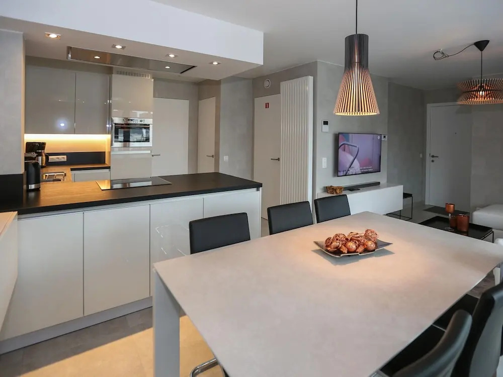 Apartment in Middelkerke With Large Terrace