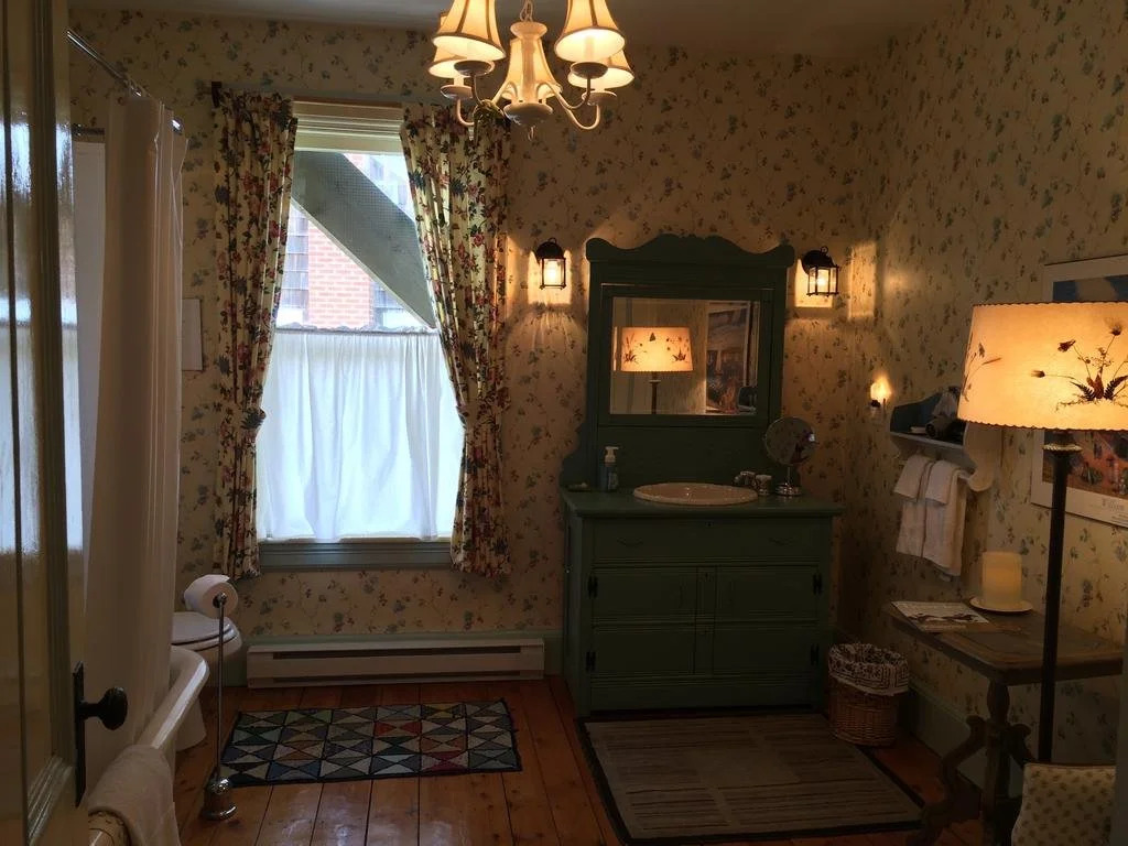 Mecklenburgh Inn