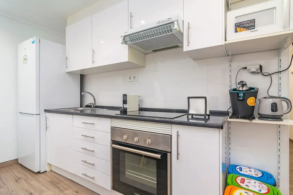 Centric in Palma With 3 Bedrooms and 1 Bathrooms