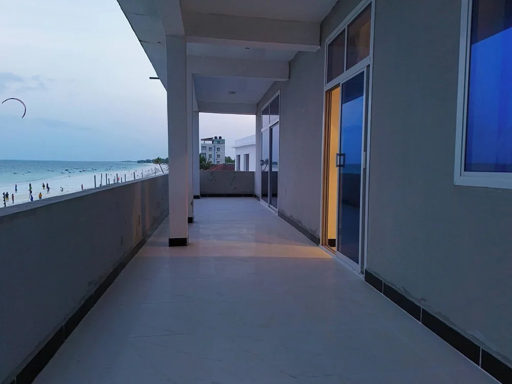 Tropical Beachfront Escape 2-bedroom Apartment in Uroa, Zanzibar