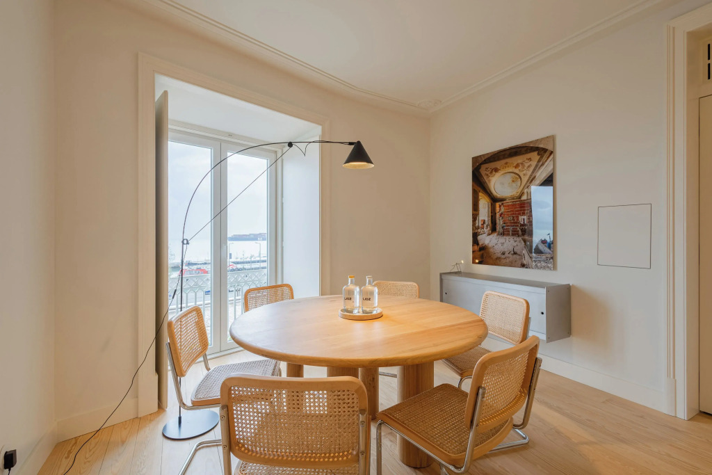 LIOZ Hotel & Apartments