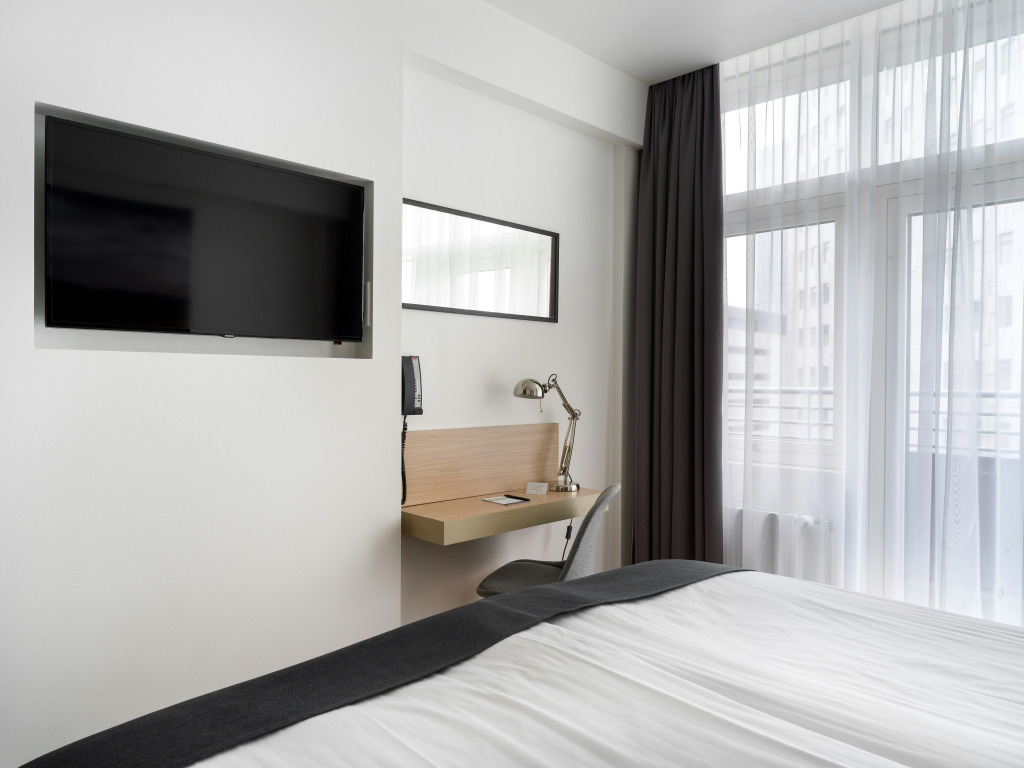 Отель Storm by Keahotels