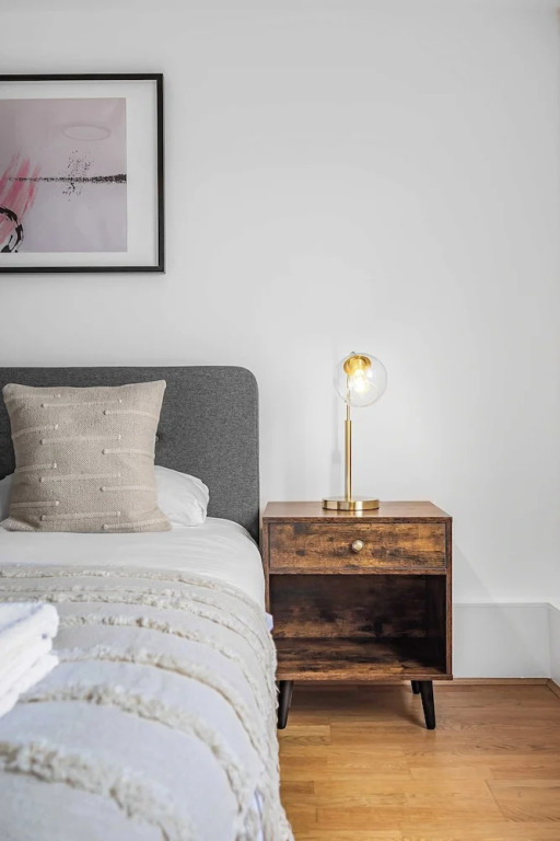 Lumina House - Fitzrovia - by Frankie