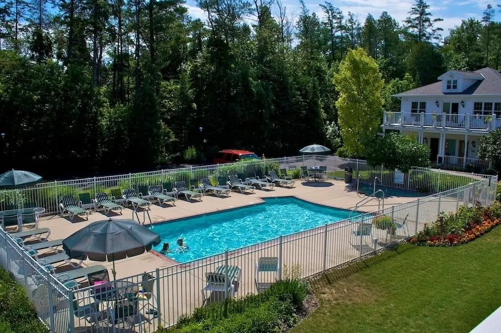 Bay Breeze Resort