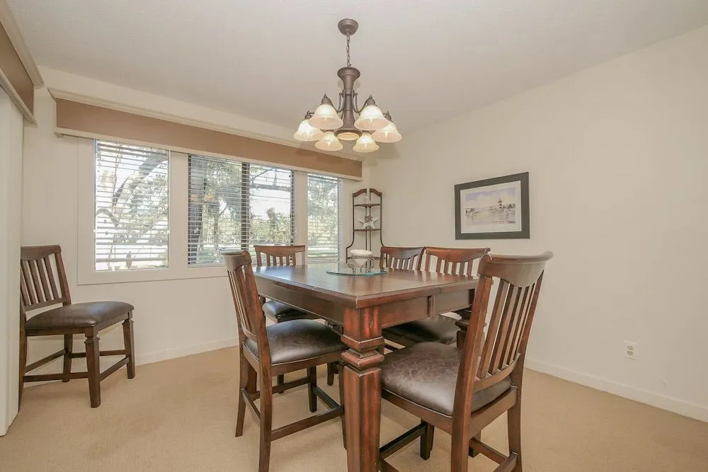 2339 Racquet Club Villas 2 Bedrooms 2 Bathrooms Villa
