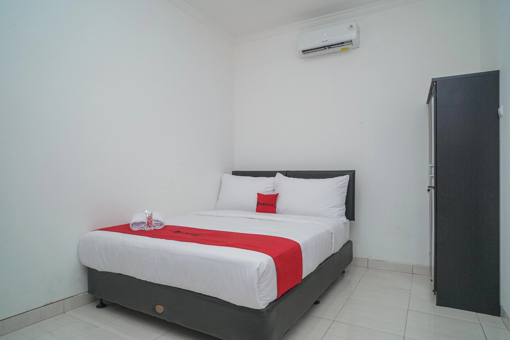 RedDoorz near RS Patria IKKT