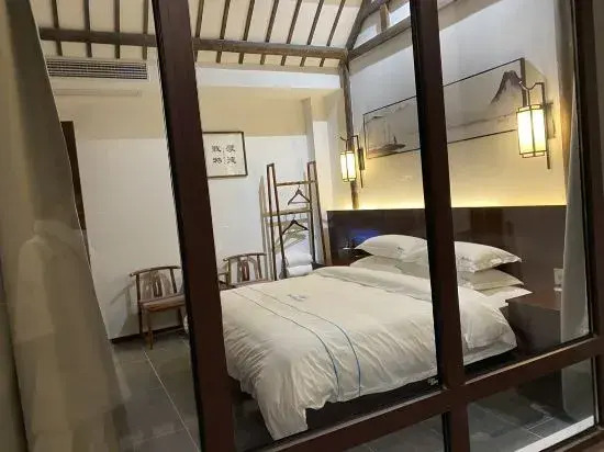 Fuyang Huaiwang Bieyuan Homestay (Raozhou Ancient Town Branch)
