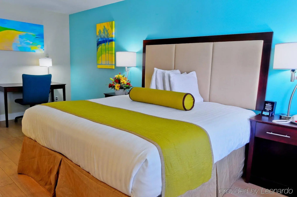 Silver Palms Inn & Historic Homes