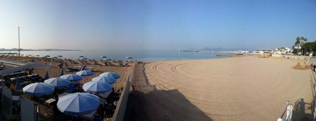 Azurene Royal Hotel