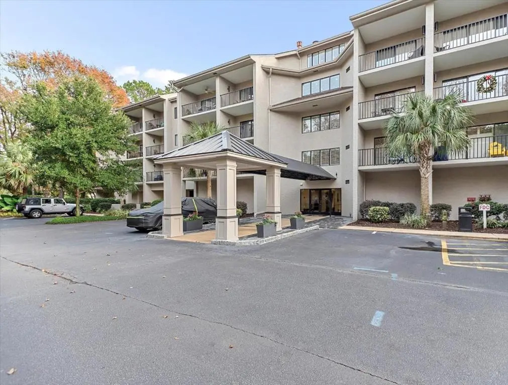 Village House 303, 2 Bedrooms, Sleeps 6, Elevator