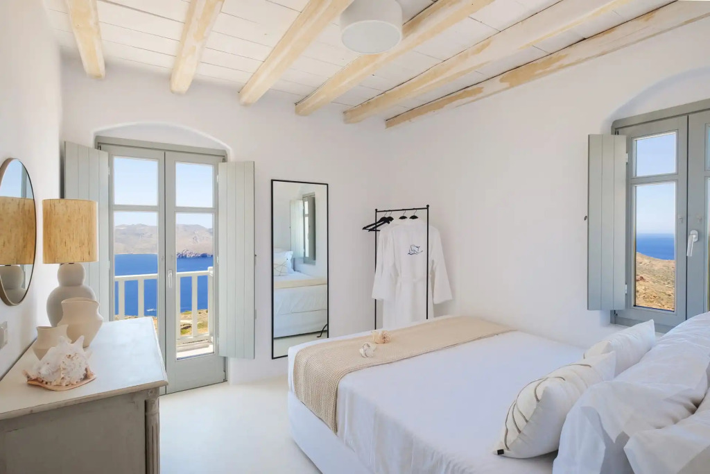 Odyssey Rock Milos Sunset Suites