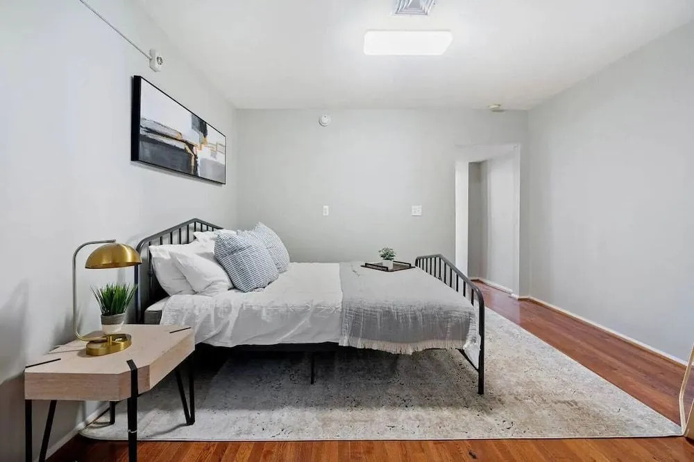 Steps to Park Floor to Ceiling Window